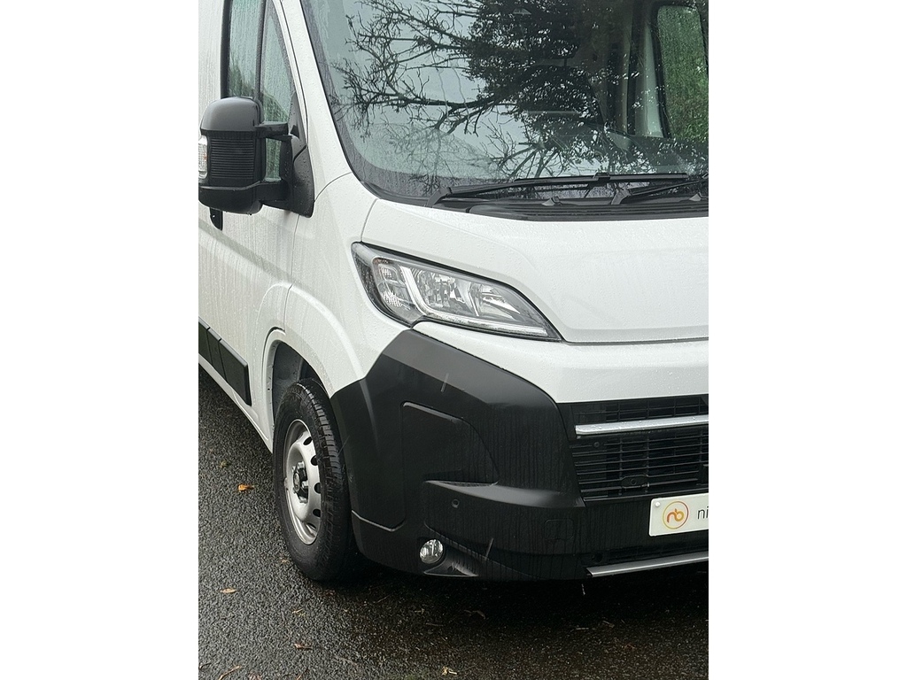 Vauxhall Movano Cdti 3500 Biturbo Prime White #3