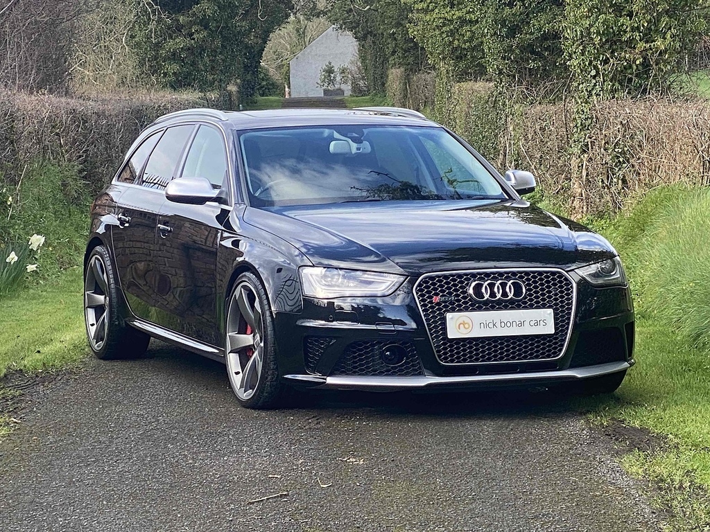 Audi RS4 Avant Fsi V8 Black