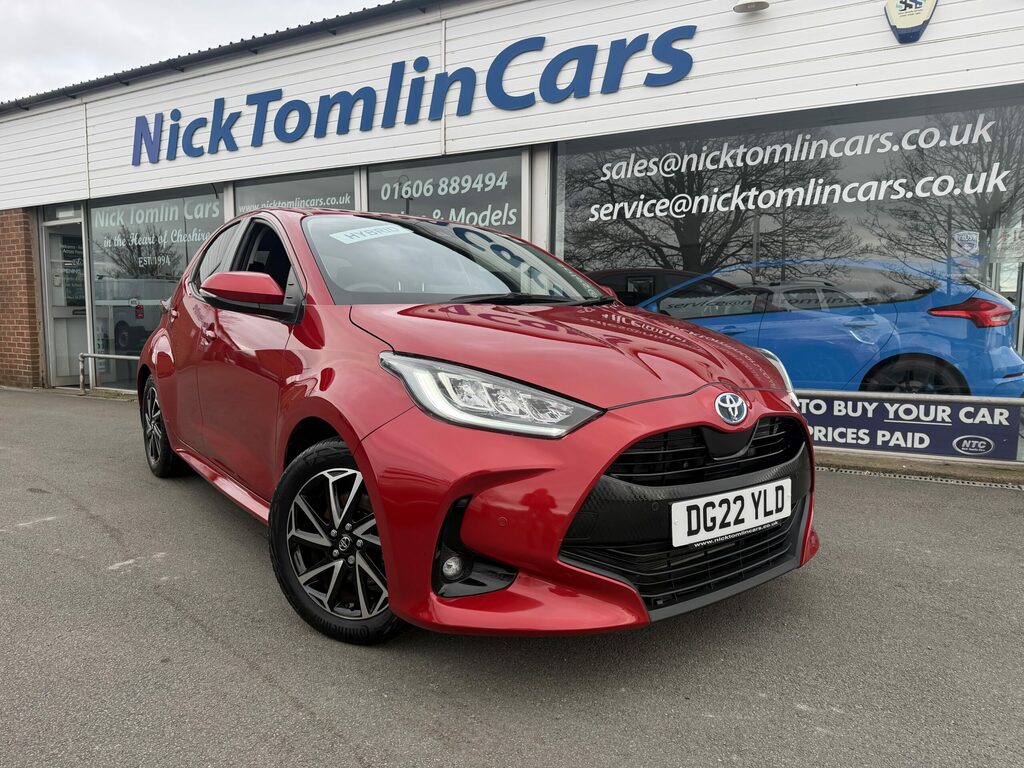 Toyota Yaris Hybrid Red