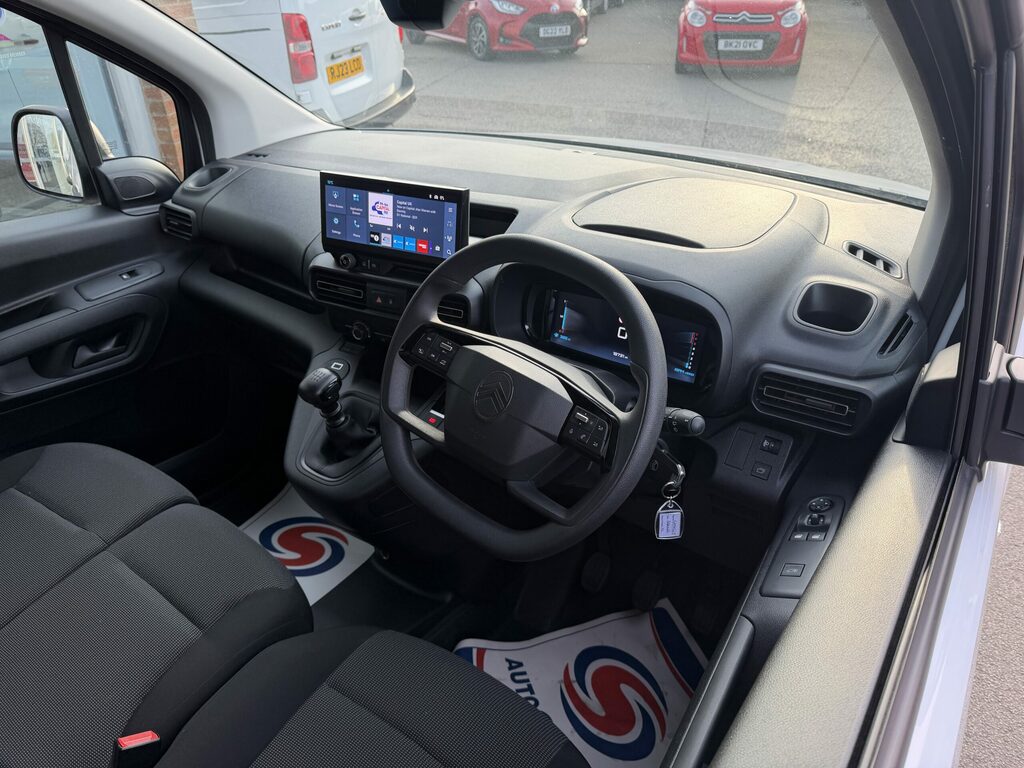 Citroen Berlingo Diesel CA74GVJ White #2