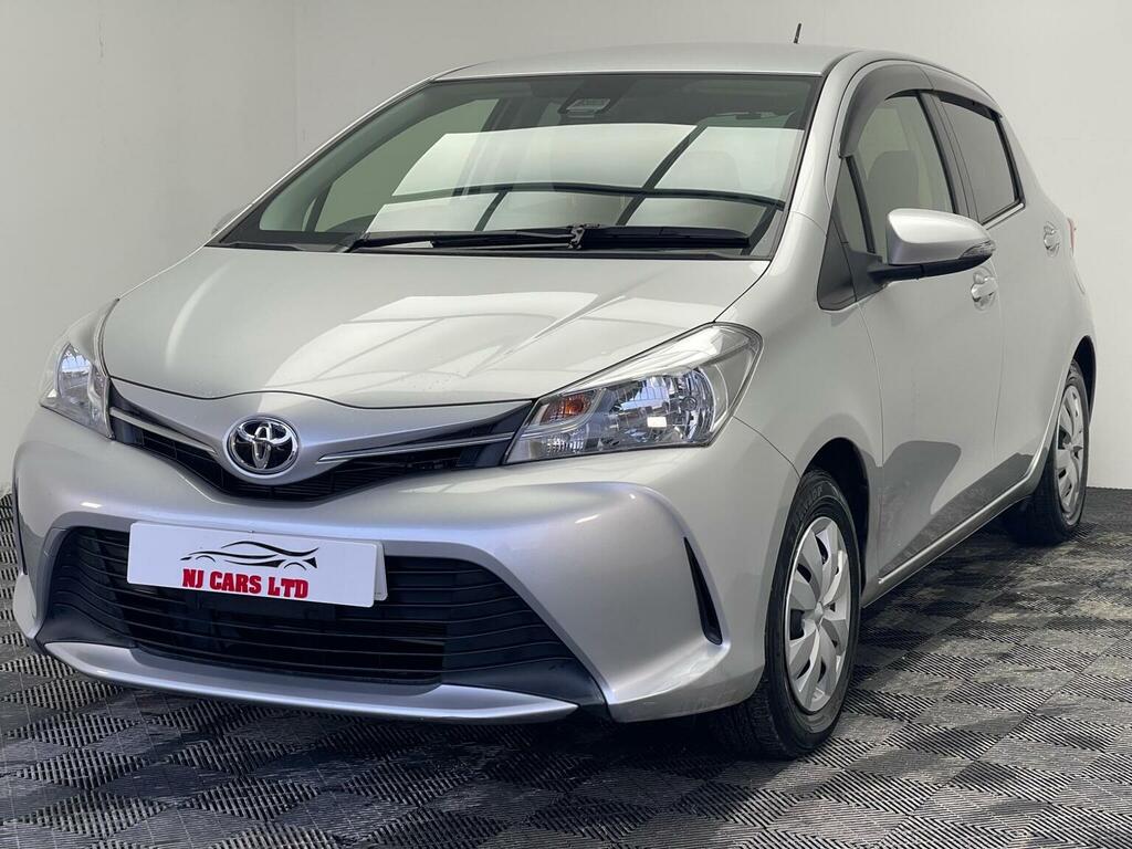 Toyota Yaris 1.33 Dual Vvt-i Icon Hatchback Multidri LJ16OZX Silver #3