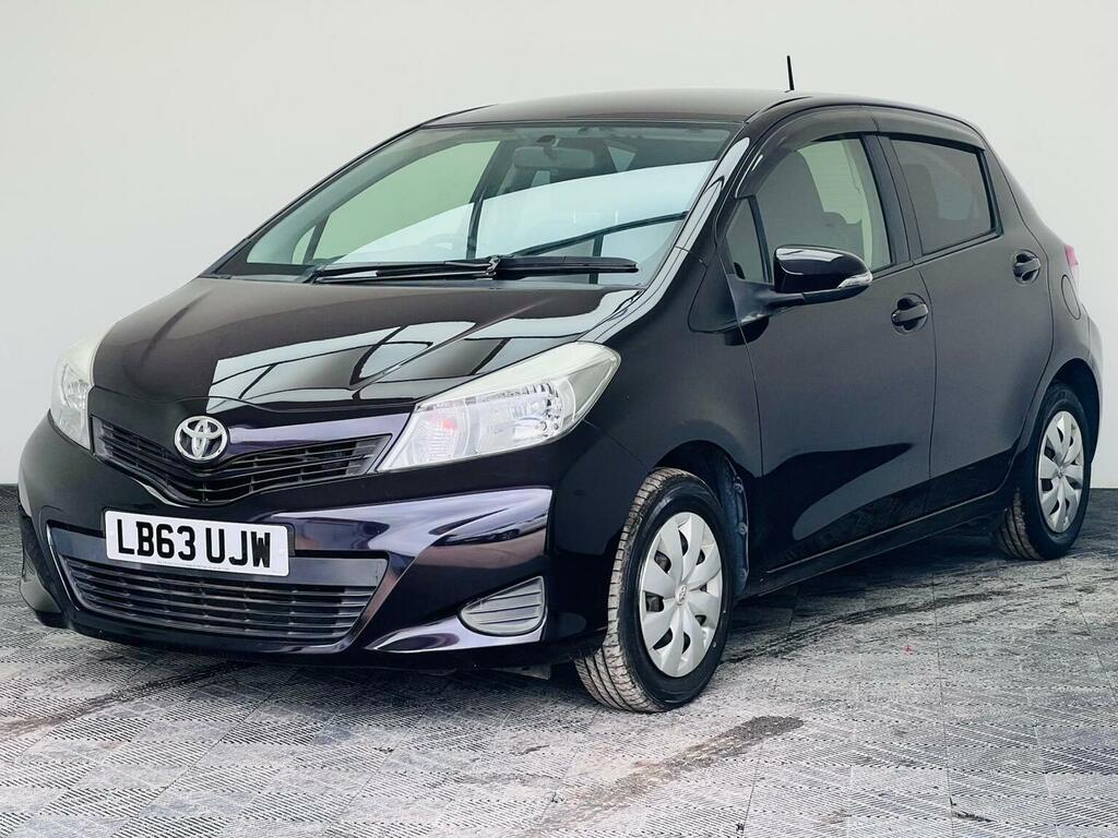 Toyota Yaris 1.33 Dual Vvt-i Tr Multidrive S Euro 5 20136 LB63UJW Purple #3