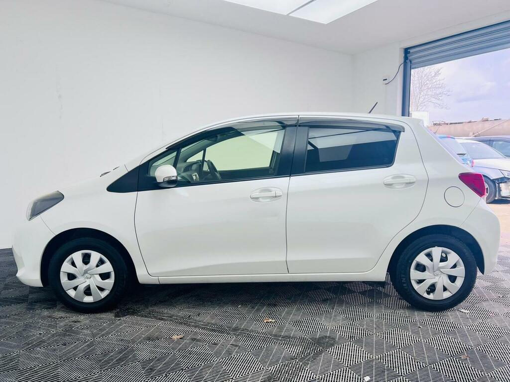 Toyota Yaris 201414 LA14HWY White #5