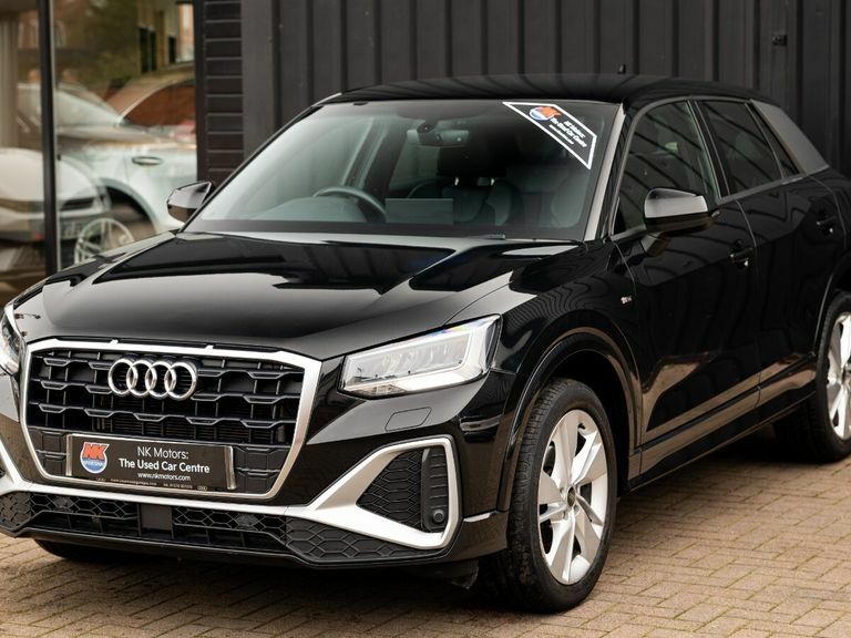 Audi Q2 30 Tfsi S Line DA72LTE Black #4