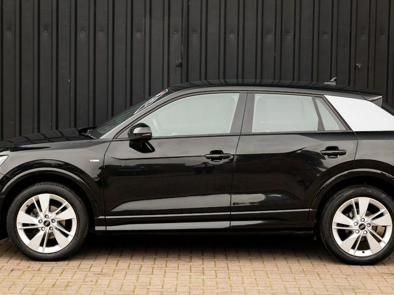 Audi Q2 30 Tfsi S Line DA72LTE Black #5