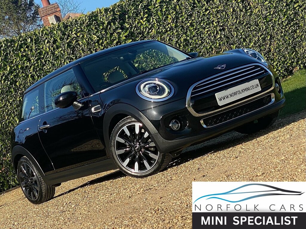 Mini Hatch Cooper Exclusive Black