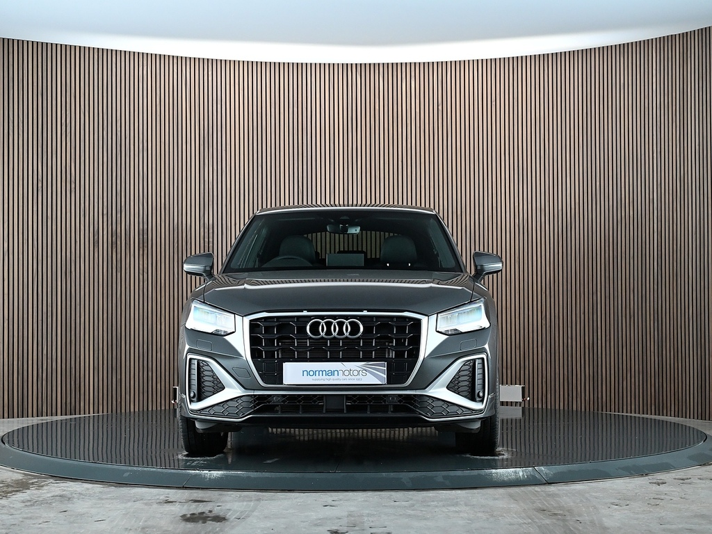 Audi Q2 Tfsi Cod S Line Suv 1.5 WF74XFE Grey #5