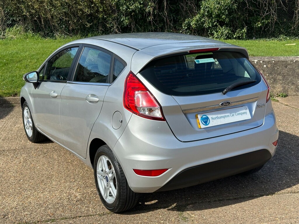Ford Fiesta 1.25 Zetec Euro 5 Silver #2