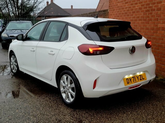 Vauxhall Corsa Se Hatchback DY71YZL White #3