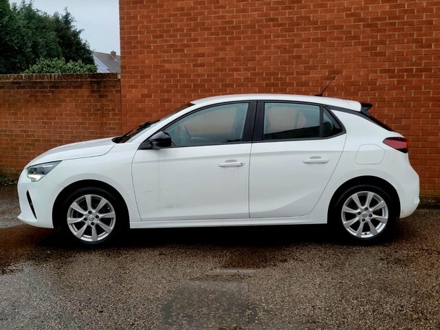 Vauxhall Corsa Se Hatchback DY71YZL White #2