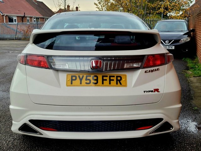 Honda Civic I-vtec Type R Championship White #4