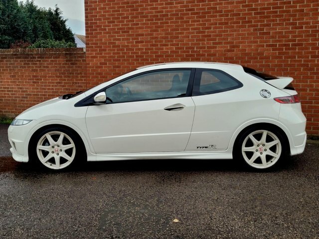 Honda Civic I-vtec Type R Championship White #2