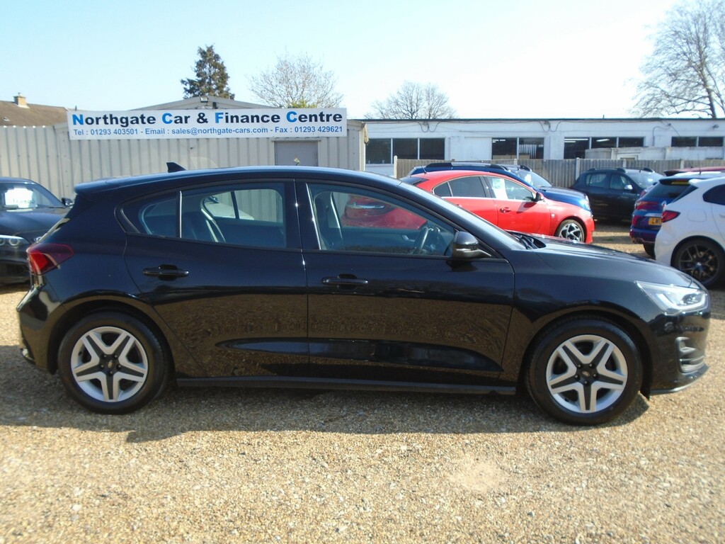 Ford Focus 1.0T Ecoboost Trend Hatchback Eu SA22UBB #2