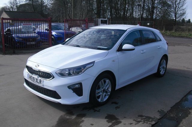 Kia Ceed Hatchback RE19XLR White #5