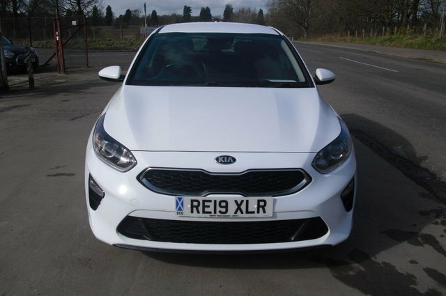 Kia Ceed Hatchback RE19XLR White #3