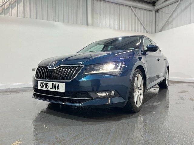 Skoda Superb 2.0 Tdi Se L Executive Hatchback Dsg Au KR16JWA Blue #4