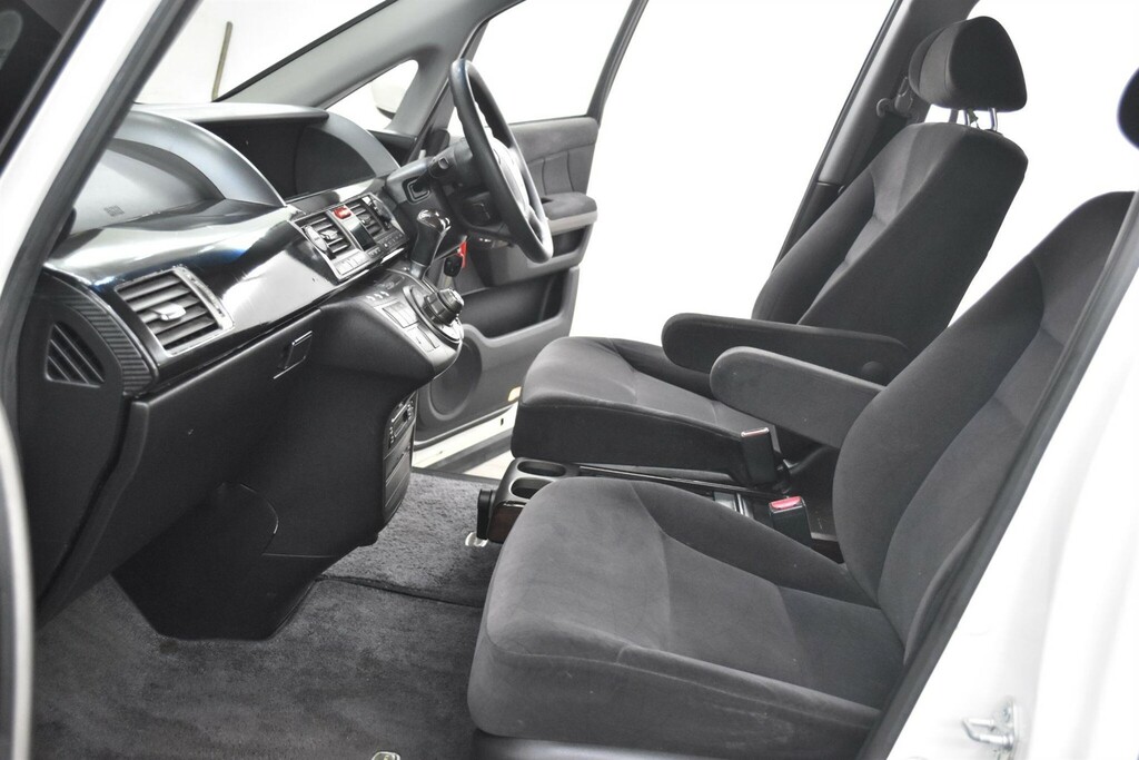 Honda Elysion Mpv White #44