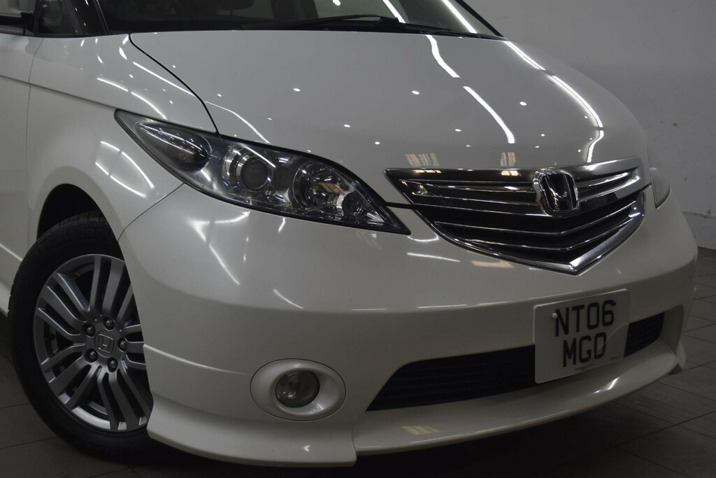 Honda Elysion Mpv White #16