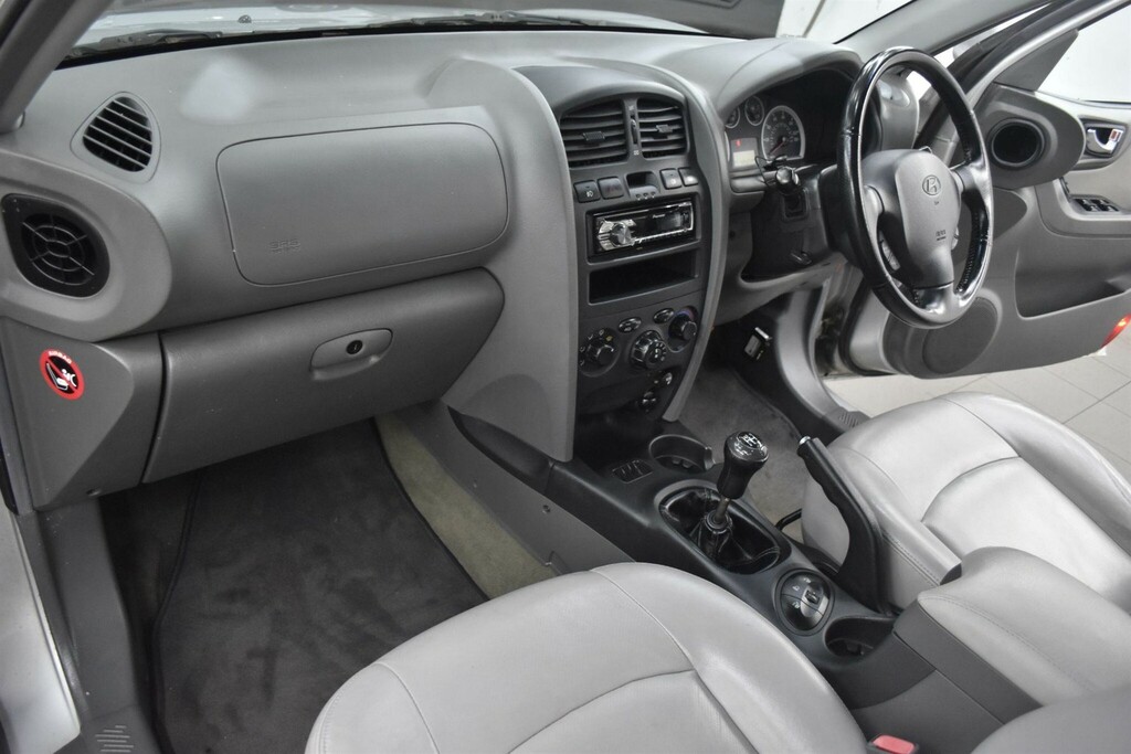 Hyundai Santa Fe 2.7 V6 Cdx Silver #3