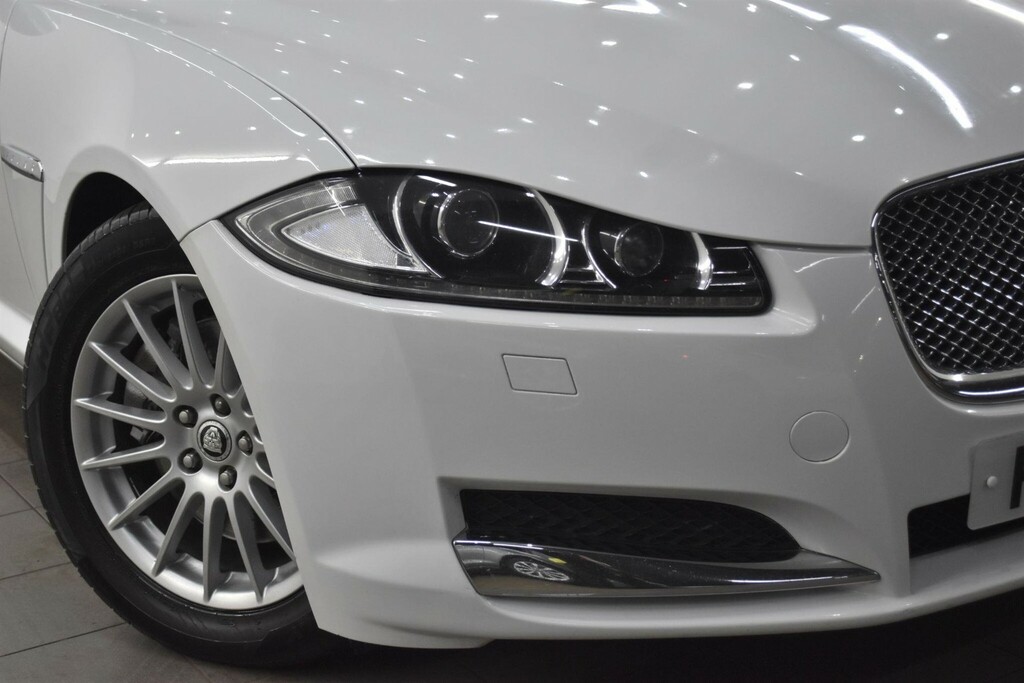 Jaguar XF 2.2D Se Euro 5 Ss PE13OYY White #6