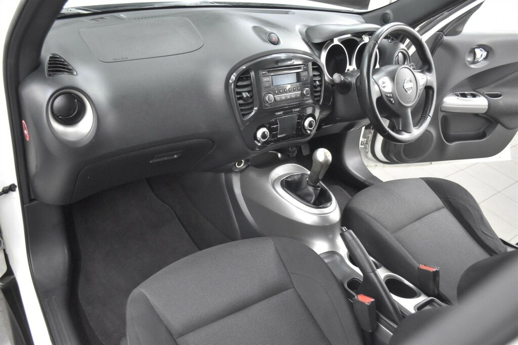 Nissan Juke 1.6 Acenta Euro 5 Ss White #3