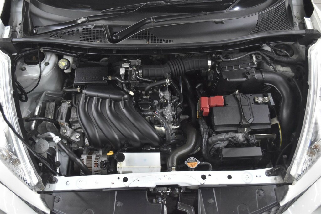 Nissan Juke 1.6 Acenta Euro 5 Ss White #4