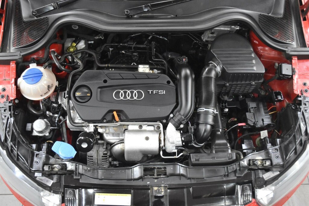 Audi A1 1.4 Tfsi S Line S Tronic Euro 5 Ss FV11ZTR Red #4