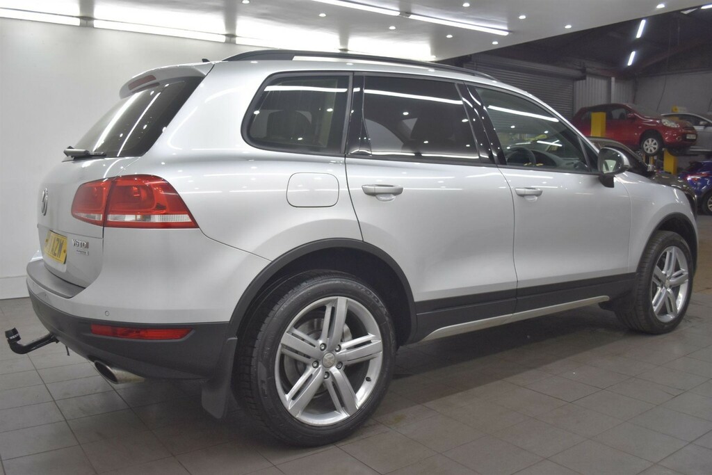 Volkswagen Touareg 3.0 Tdi V6 Escape Tiptronic 4Wd Euro 5 Ss Silver #2