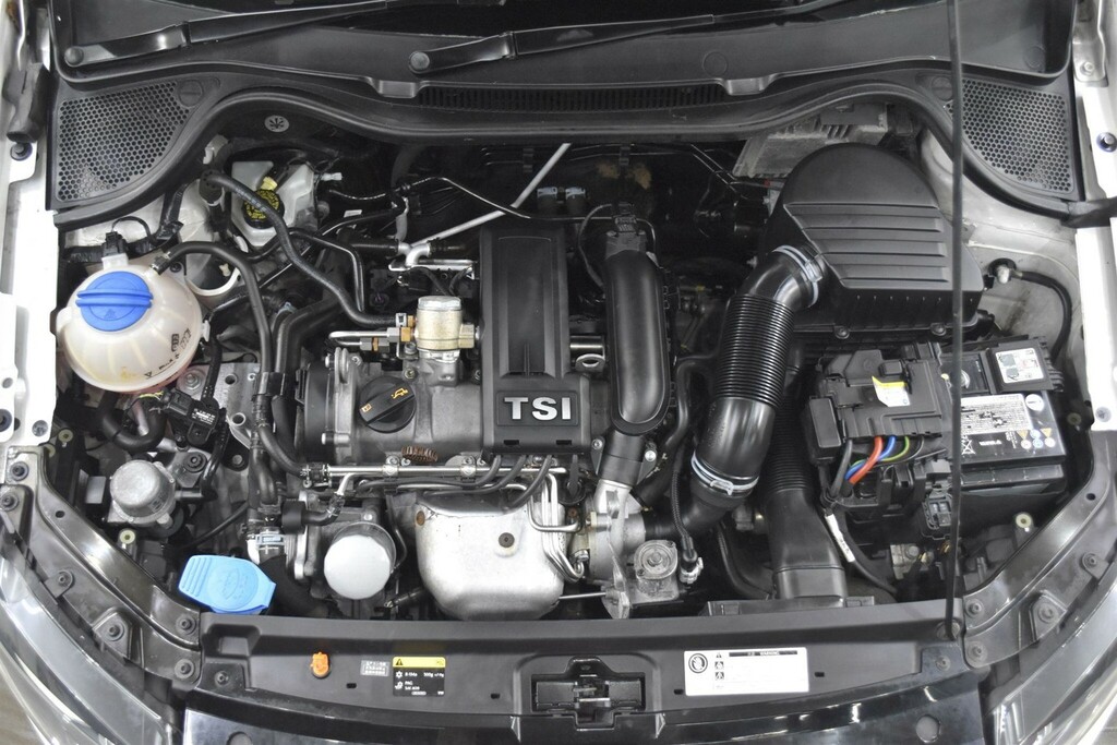 Volkswagen Polo 1.2 Tsi Bluemotion Tech Se Hatchback Ds AG13FBA White #4