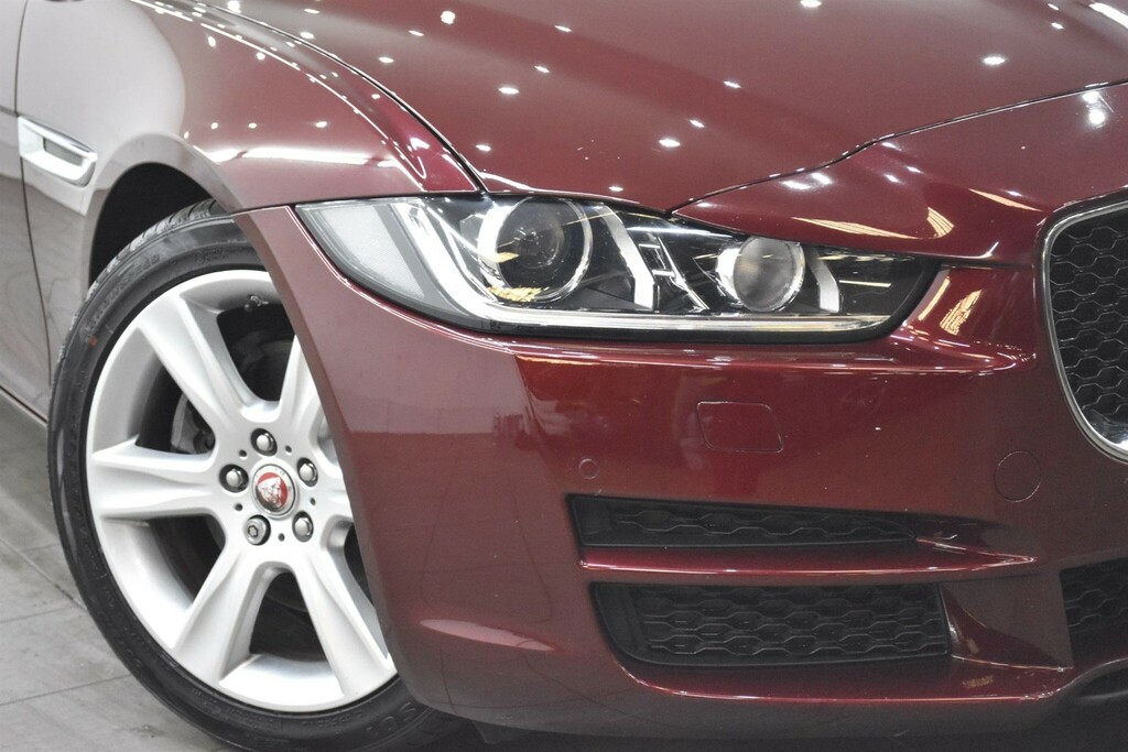 Jaguar XE 2.0D Portfolio Euro 6 Ss OE65NYH Red #6