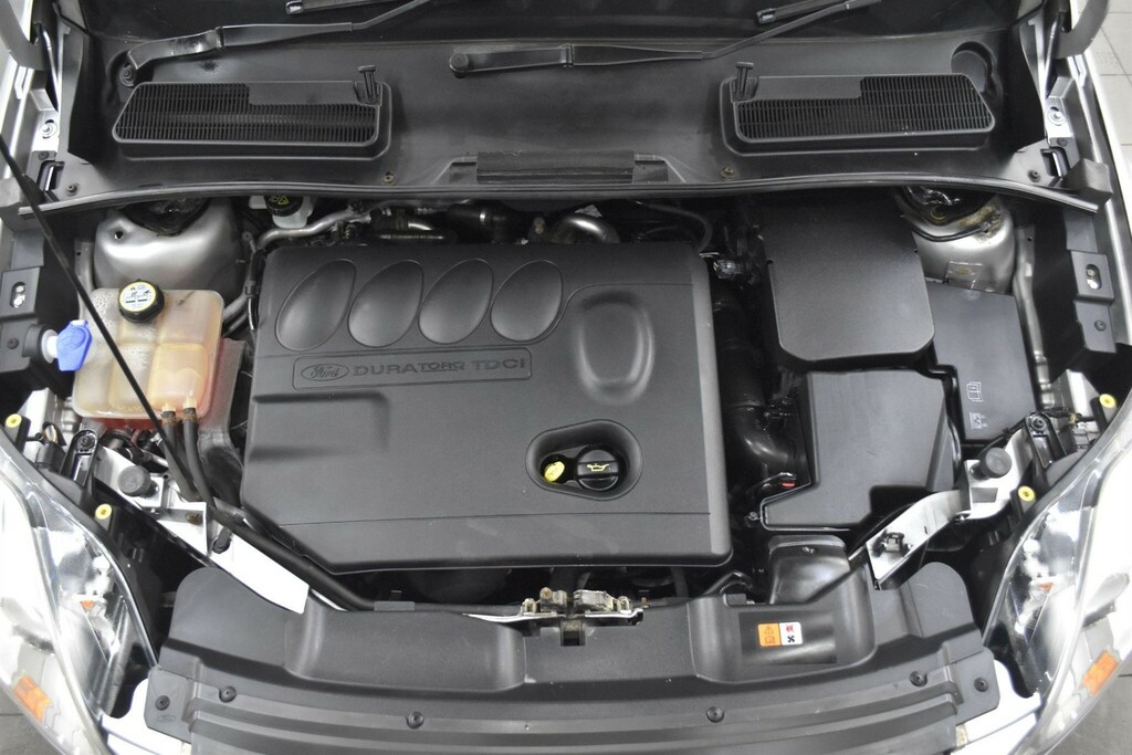 Ford Kuga 2.0 Tdci Zetec 2Wd Euro 4 Silver #4