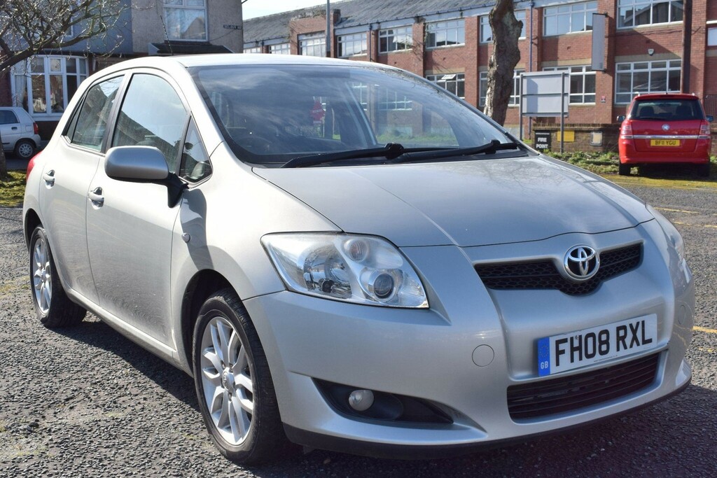 Toyota Auris 1.6 Vvt-i T3 Silver