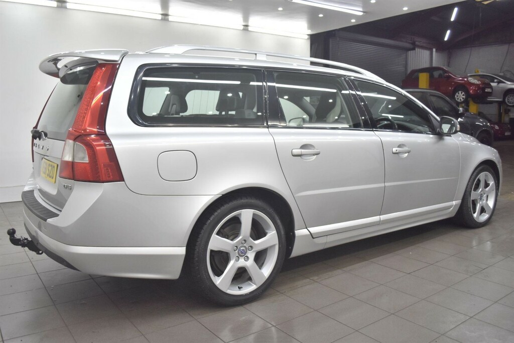 Volvo V70 2.0 D3 R-design Geartronic Euro 5 Ss Silver #2