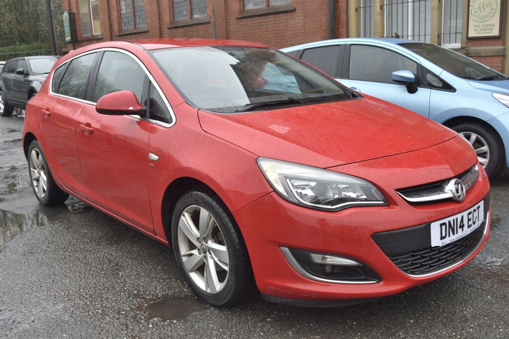 Vauxhall Astra 1.4T 16V Sri Euro 5 Red
