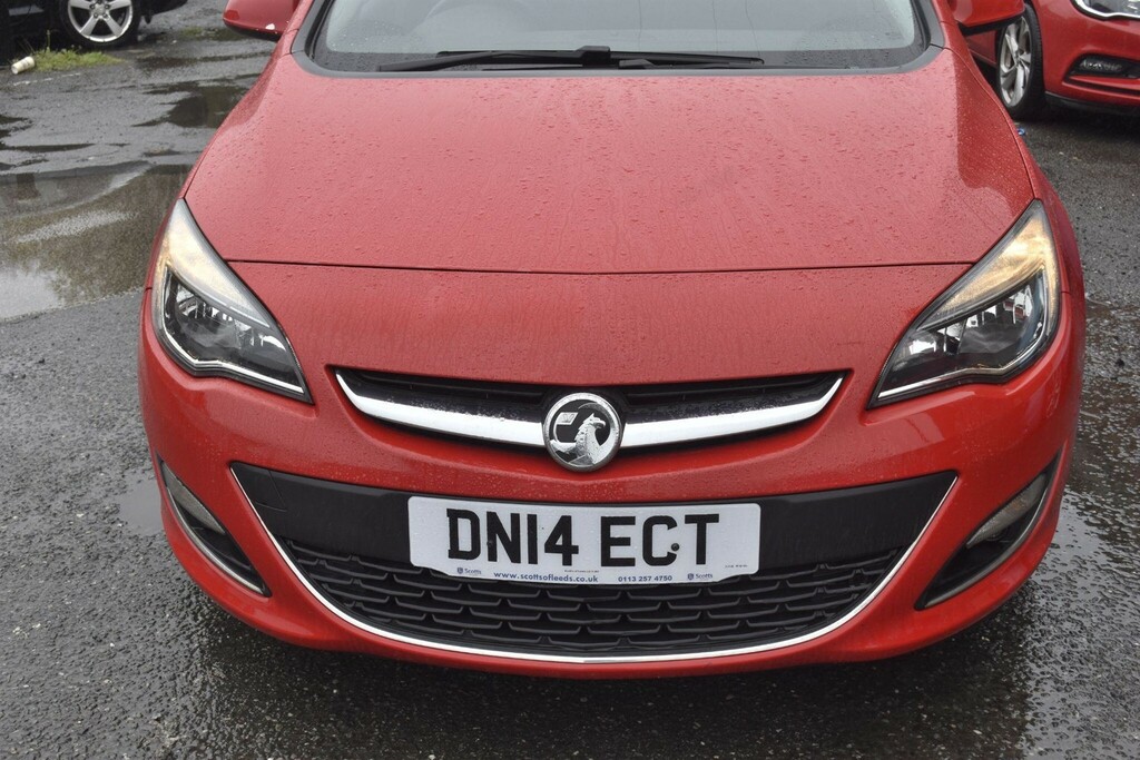 Vauxhall Astra 1.4T 16V Sri Euro 5 DN14ECT Red #6