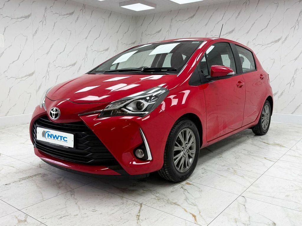 Toyota Yaris 1.5L Icon Tech MC17USE Red #5
