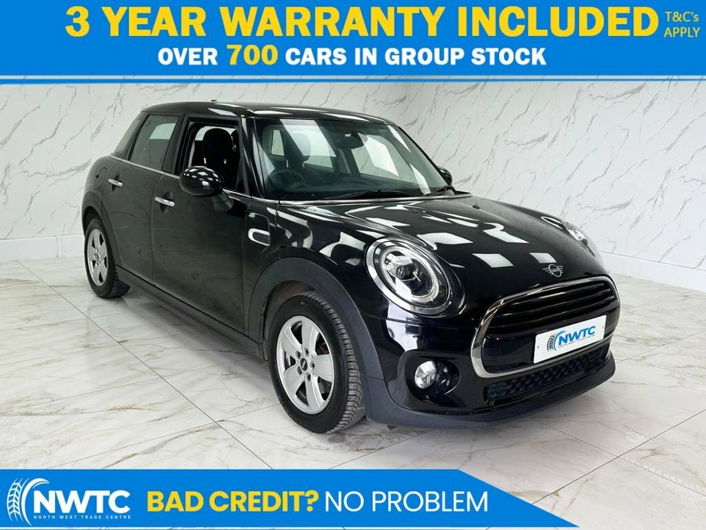 Mini Hatch 1.5L Cooper Black