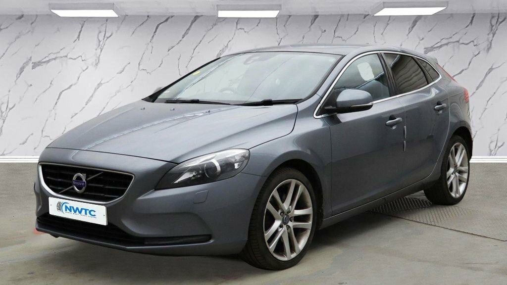 Volvo V40 2L Se Lux Nav DY16AET Grey #2