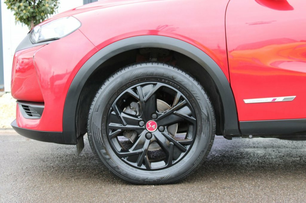 DS DS 3 Crossback 1.2L Performance Line KV69UBF Red #3