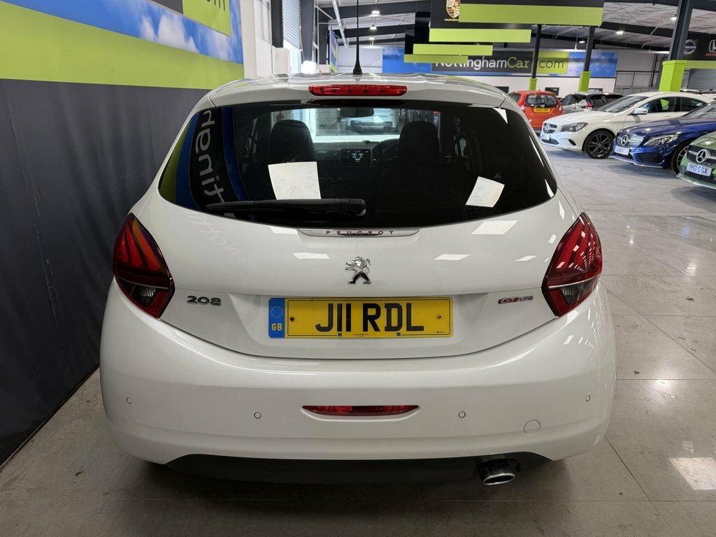 Peugeot 208 1.2L Gt Line White #6