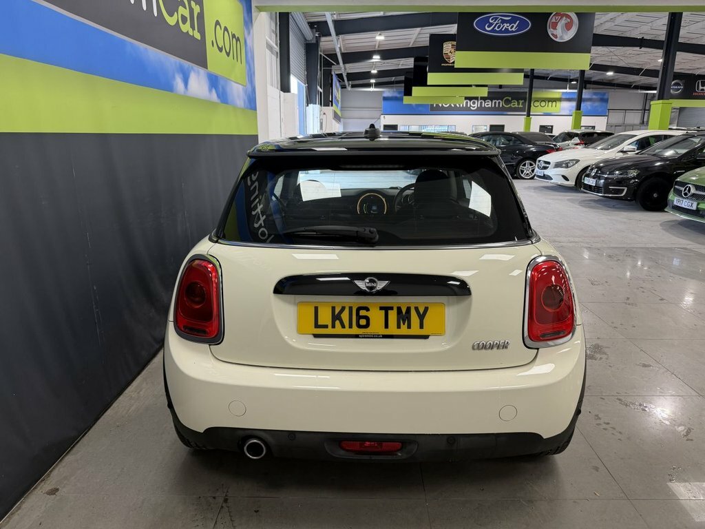 Mini Hatch 1.5L Cooper White #5