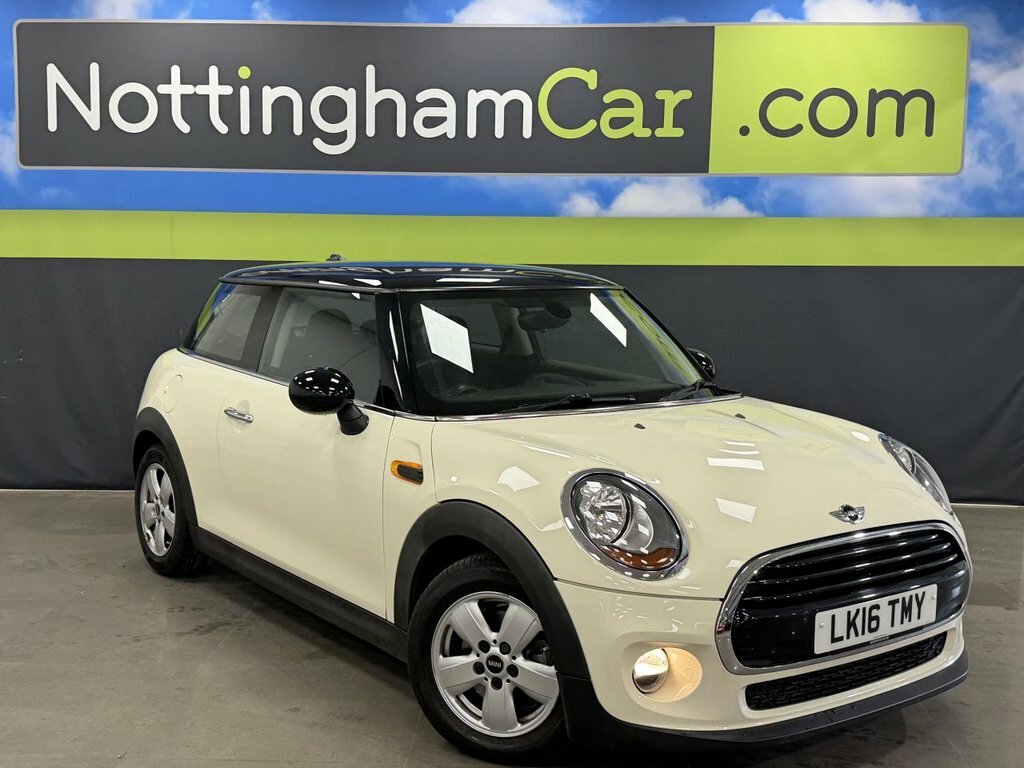 Mini Hatch 1.5L Cooper White