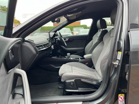 Audi A4 2.0 Tfsi 35 Grey