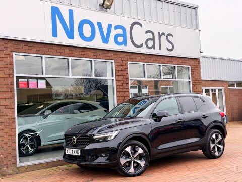 Volvo XC40 2.0 B3 Mhev Black