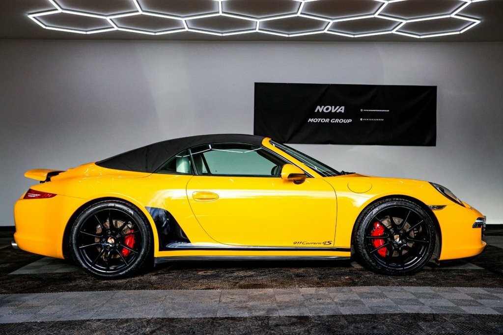 Porsche 911 3.8L 991 Carrera 4S Yellow #4