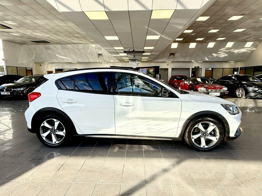 Ford Focus 1L Active YR70WOD White #2