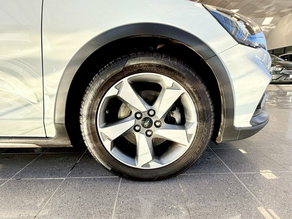 Ford Focus 1L Active YR70WOD White #3