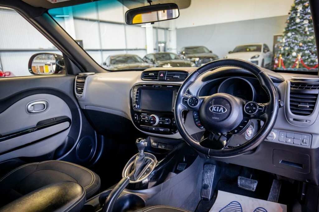 Kia Soul 1.6L Mixx Red #2