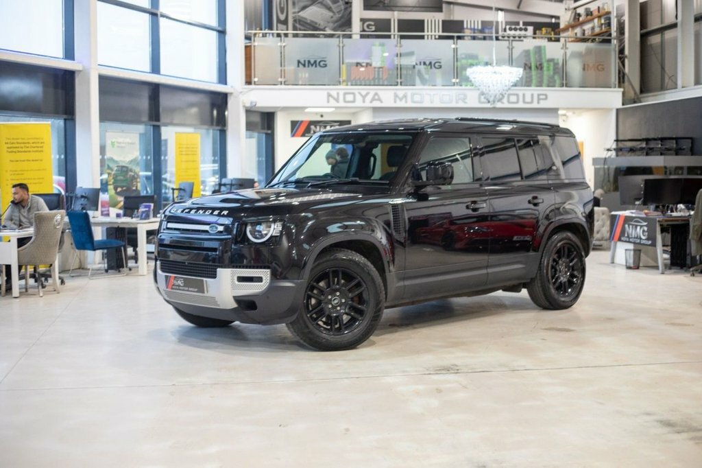 Land Rover Defender 3L S Black