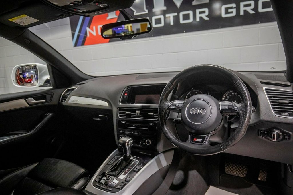 Audi Q5 2L S Line Plus DE16ONB White #2